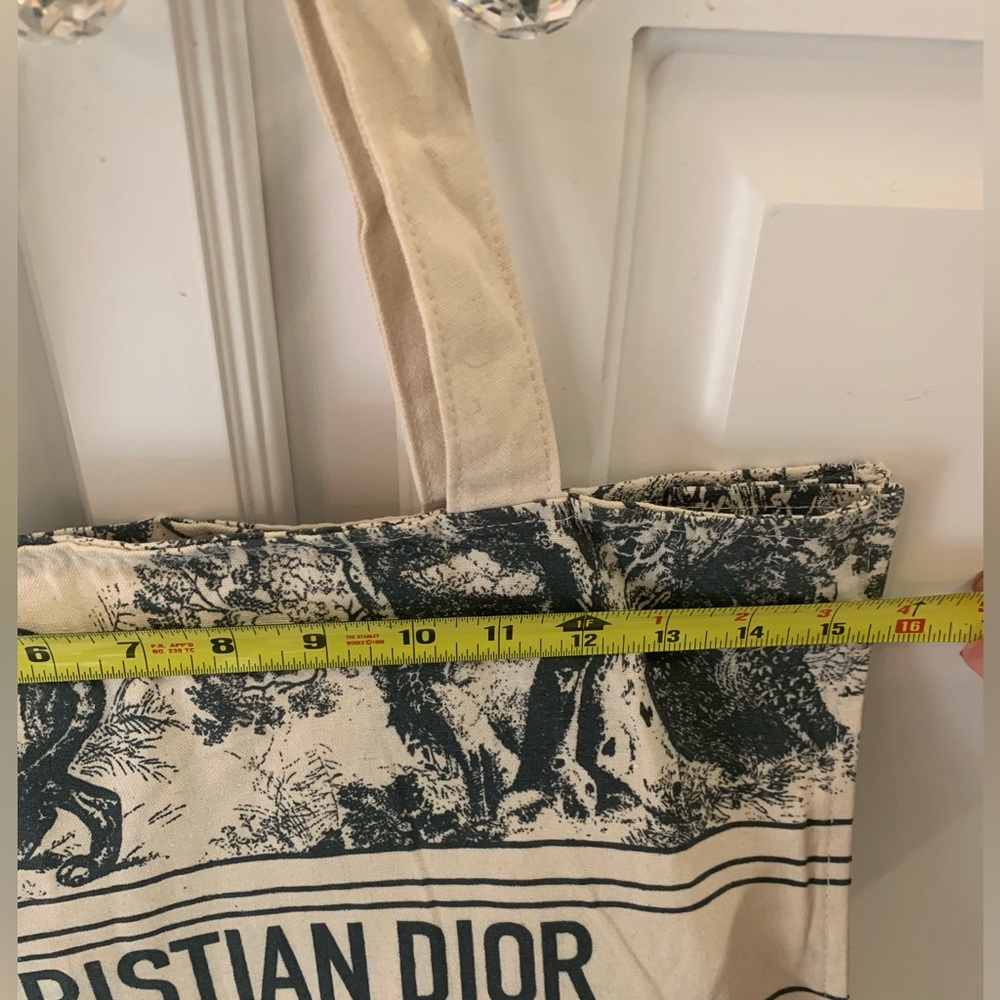 Christian Dior Dioriviera Navy on Cream Canvas Tote Bag - Picture 4 of 12